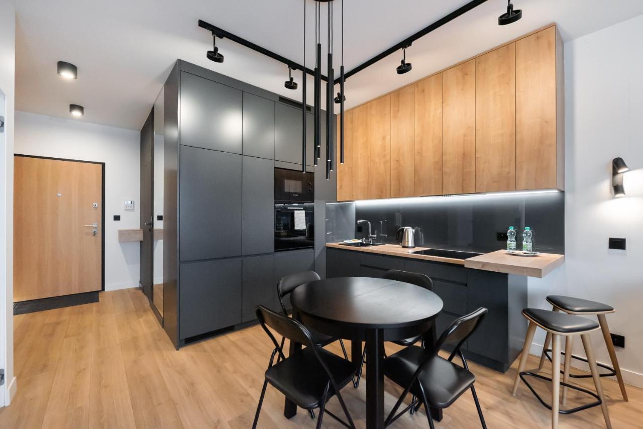 Zoliborz Obsidian Apartment Warsaw Exterior photo