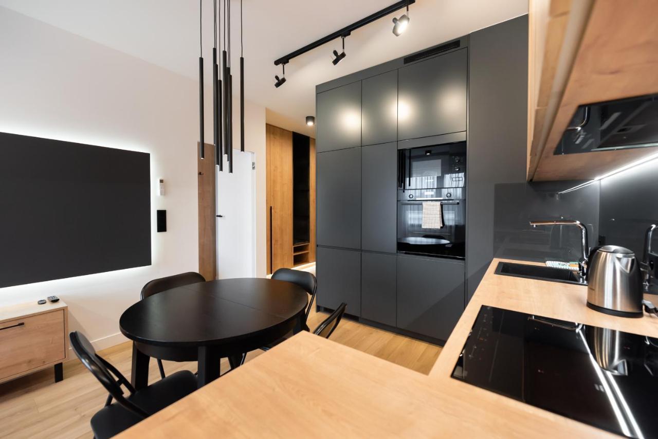 Zoliborz Obsidian Apartment Warsaw Exterior photo